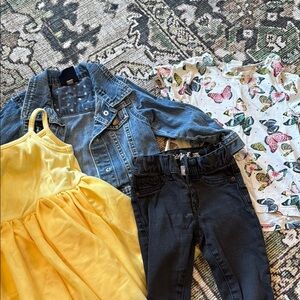 Bundle of girls clothing